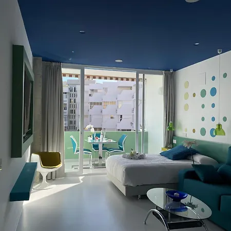 Lahola Glam Suites Torremolinos Room photo