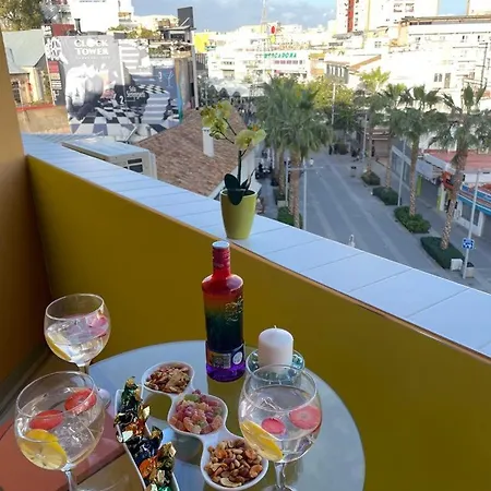 Lahola Glam Suites Torremolinos Room photo
